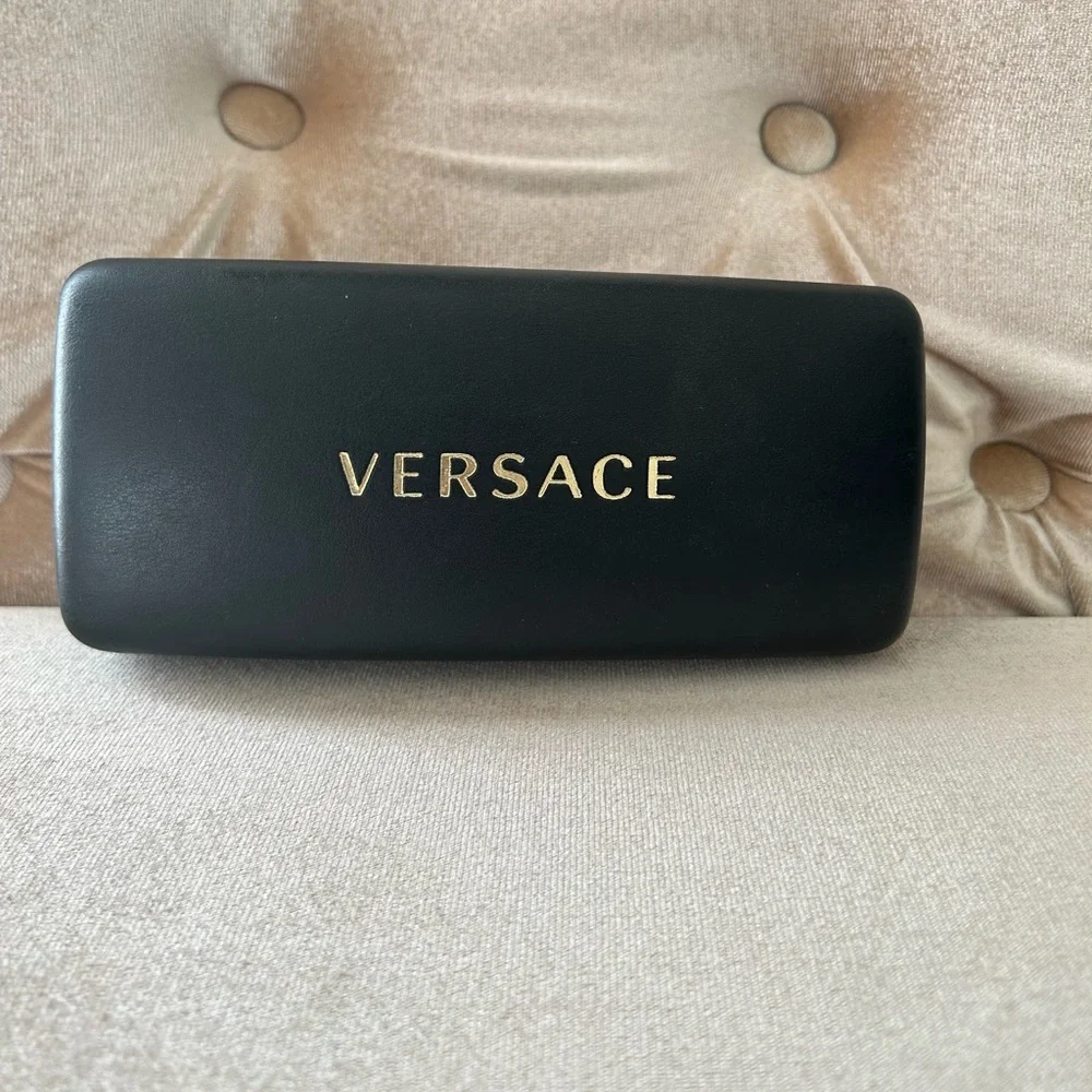 Versace sunglasses - Picture 2 of 8
